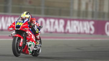 Joan Mir, con la Honda en el GP de Qatar de MotoGP.