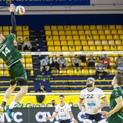 El Almería sobrevive en la
Copa del Rey de las sorpresas