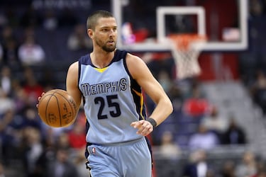 Arenas, Houston, Reeves, Noah.... the 10 worst ever NBA contracts