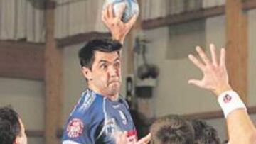 <b>SENCILLO. </b>Garralda no tuvo problemas para meter cuatro goles.