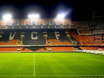 Mestalla, la puerta a España de los dioses del fútbol