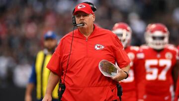 El head coach de los Kansas City Chiefs le ha dedicado más de la mitad de su vida al football y el éxito es imposible de ocultar, incluso sin campeonatos.