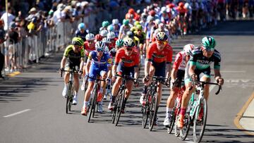Imagen del pelotón durante el Down Under Classic, el criterium previo a la disputa del Tour Down Under, en Adelaida, Australia.