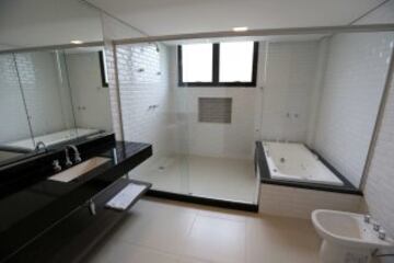 Imágenes del nuevo centro de entrenamiento Granja Comary en Teresópolis, Río de Janeiro, donde el equipo nacional de fútbol de Brasil va a entrenar para el Mundial.