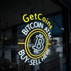 Which cryptocurrencies have fallen the most in 2023 and what is the expectation according to experts?