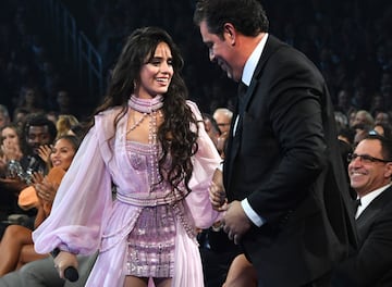 La cubana regaló un emotivo momento al dedicarle su presentación a su padre, quien no pudo contener las lágrimas.