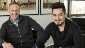 Gundogan renueva con el Borussia Dortmund hasta el 2016