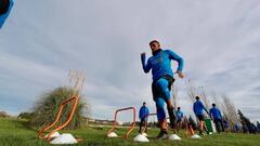 Tevez entrena normal pese a un dolor en su mano