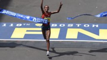 La maratoniana keniana Rita Jeptoo, una de las mejores del mundo, sancionada por dopaje. 