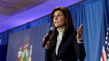 Después de perder las primarias ante Donald Trump en su estado natal, Carolina del Sur, Nikki Haley ha prometido permanecer en la carrera presidencial hasta el Supermartes.