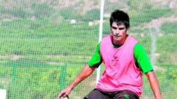 <b>TRABAJADOR. </b>Xisco Campos promete esforzarse al máximo en cada partido.