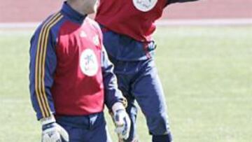 <B>CAPITÁN. </B>Casillas lucirá el brazalete en el Bernabéu frente a Dinamarca.