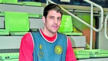 Josh Asselin, pívot del Murcia.