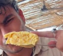Prueba una tortilla de patata en Bali y su veredicto quizá no es el que todos podían esperar