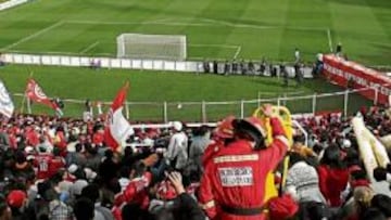 <b>AQUÍ NO. </b>En la foto, el estadio Garcilaso de la Vega de Cuzco, a 3.400 metros, vetado por la FIFA.