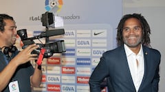 Karembeu sorprende: "¿Messi al Madrid? Nunca se sabe"