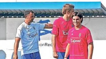 <b>EN EL ALAMBRE. </b>Javi López podría ser destituido si el Decano no gana al conjunto de Sergio Kresic.