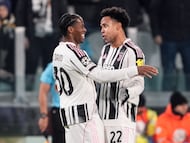Juventus’s Jonathan David celebrates after scoring the 2-0 goal for his team with Juventus’s Weston McKennie during the Uefa Champions League soccer match, between Juventus and Pafos at the Allianz Stadium in Turin, League phase Matchday 6, north west Italy - December 10, 2025. Sport - Soccer (Photo by Fabio Ferrari/LaPresse)
