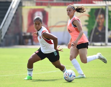 La Selección Colombia Femenina Sub-17 entrenó este lunes pensando en el debut del Mundial ante España este miércoles 12 de octubre.