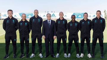 Zidane, junto a su cuerpo técnico y Florentino Pérez en una imagen de septiembre pasado.