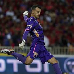 Medellín renueva sólo por seis meses a David González