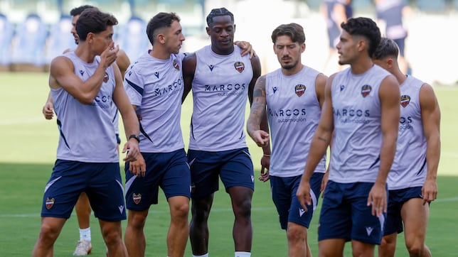 Etta Eyong y Antony, de estreno en el Ciutat