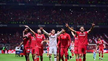Hello Nunes Helinho, Hector Herrera, Andres Pereira of Toluca during the Semi-Final second leg match between Toluca and Tigres UANL as part of the Liga BBVA MX, Torneo Clausura 2025 at Nemesio Diez Stadium on May 17, 2025 in Toluca, Estado de Mexico, Mexico.