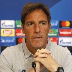 El Dr. González explica el cáncer de próstata y sus tratamientos