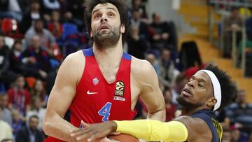 Teodosic y Bobby Dixon.