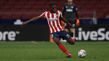 Geoffrey Kondogbia con el Atletico de Madrid.