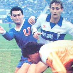 El día que el técnico de la U no llegó al clásico ante Católica