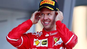 Sebastian Vettel en el podio de M&oacute;naco.