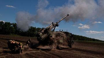 Ukrainian service members fire towards Russian positions with a CAESAR self-propelled howitzer, as Russia's attack on Ukraine continues, in Donetsk Region, Ukraine June 8, 2022. Picture taken June 8, 2022. REUTERS/Stringer