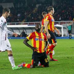 La Salernitana quiebra el muro de Umtiti
