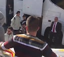 El Madrid recibido en Barcelona al grito de: "Todo OK, José Luis"