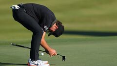 Scoring in golf: What is a par, birdie, eagle, albatross, bogey, etc.? Keeping score