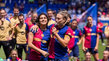 Kika y Alexia, durante la celebración de la Liga F del Barcelona en el Johan.