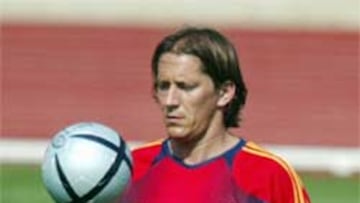 <b>DESCARTADO</b>. El lateral quería continuar en la concentración pero su lesión le ha dejado otra vez fuera de una fase final.