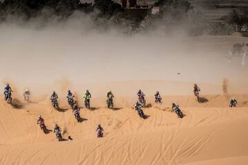 Salida unificada en la ltima etapa del Rally de Merzouga 2018.