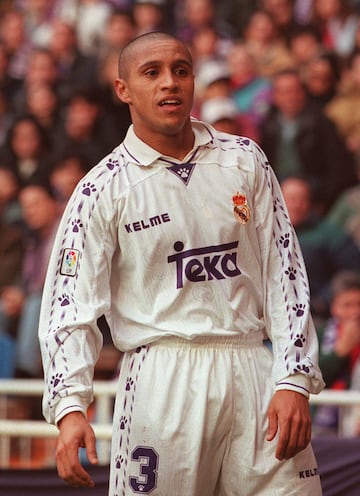 Llegó al Real Madrid en el verano de 1996 procedente del Inter de Milán a cambio de 600 millones de las antiguas pesetas. El brasileño se convirtió en el Santiago Bernabéu en el mejor lateral izquierdo del mundo y en uno de los mejores de la historia. Costó 600 millones de pesetas. 
