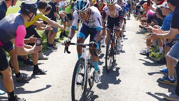Así quedaron los colombianos en la cuarta etapa de la Vuelta al País Vasco.