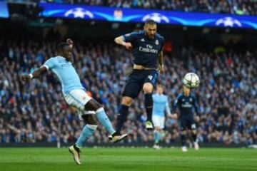 Bacary Sagna and Benzema.