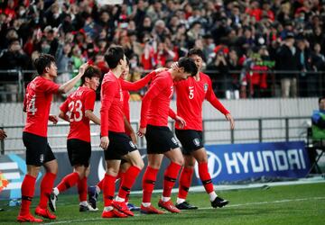 Son y Lee marcaron para Corea del Sur; Luis Díaz anotó por la Selección colombiana.