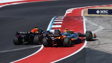 Max Verstappen (Red Bull RB20) y Lando Norris (McLaren MCL38). Austin, Estados Unidos. F1 2024.