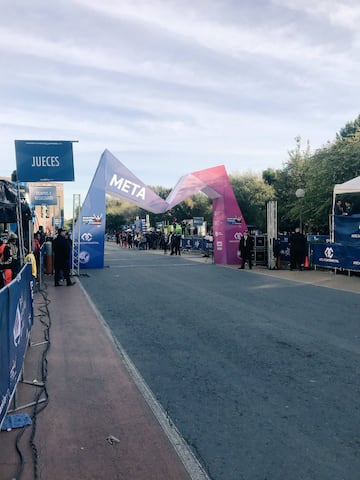 Monterrey vivió una fiesta importante con el Maratón Powerade, donde decenas de corredores desafiaron al frío para cumplir esta meta.