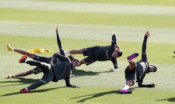 Entrenamiento físico del grupo. 