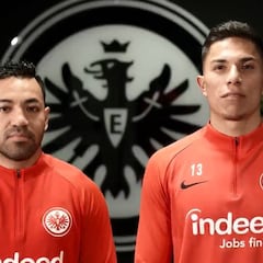 Fabián y Salcedo mandan sus felicitaciones navideñas desde Frankfurt