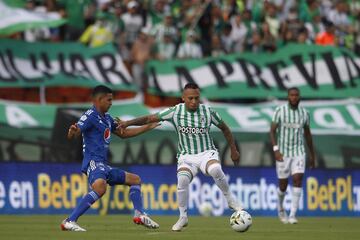 Millonarios volvió a vencer a Nacional en el Atanasio Girardot luego de 10 años. Victoria 1-3 en el cierre del todos contra todos para ser cabeza de serie de cuadrangulares junto al Verdolaga.