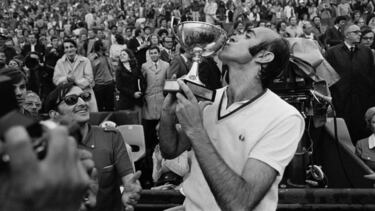 Andrés Gimeno, campeón en Roland Garros en 1972.