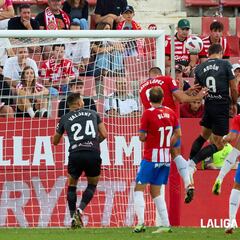 Abdón Prats se reivindica con dos goles